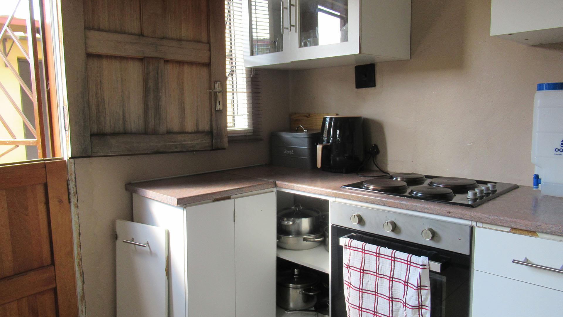 Kitchen - 17 square meters of property in Eldorado Park AH