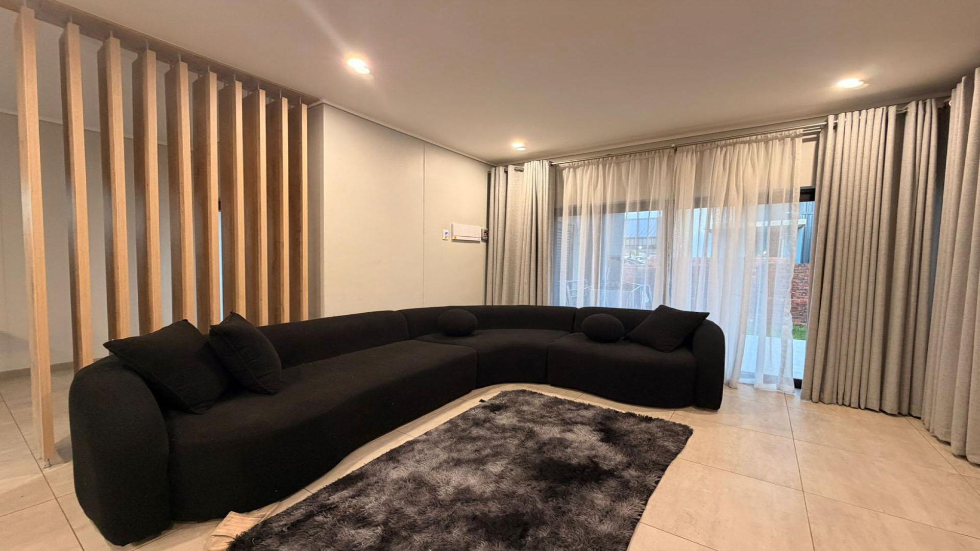 Lounges of property in Zandspruit