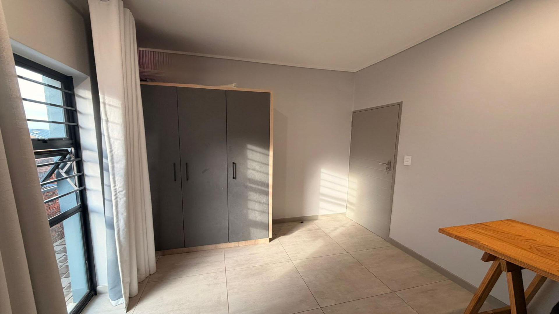 Bed Room 1 of property in Zandspruit