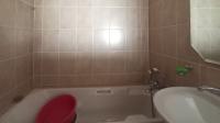 Bathroom 1 - 5 square meters of property in Westridge