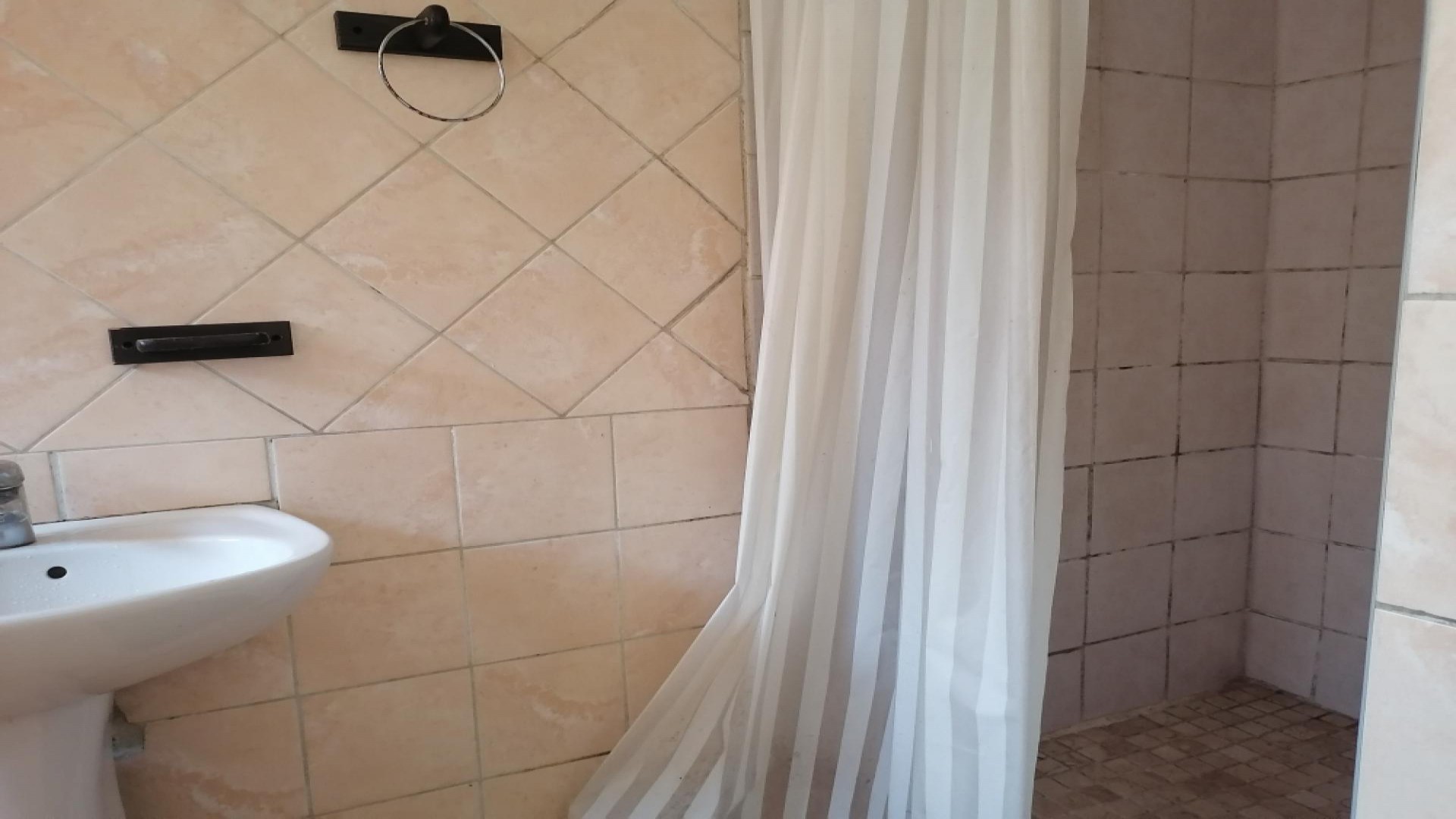 Bathroom 1 of property in Chatsworth - KZN
