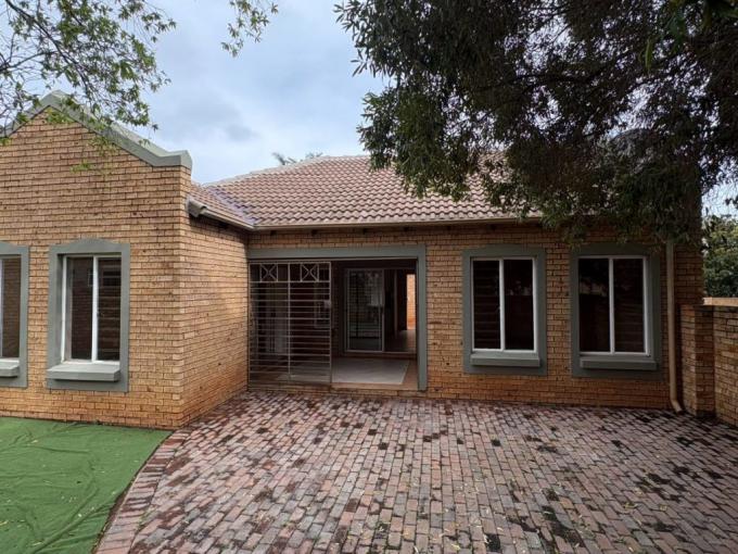 3 Bedroom Simplex for Sale For Sale in Equestria - MR712007