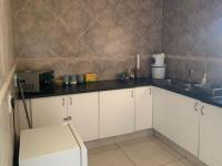  of property in Glenvista