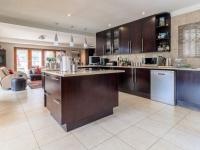  of property in Glenvista