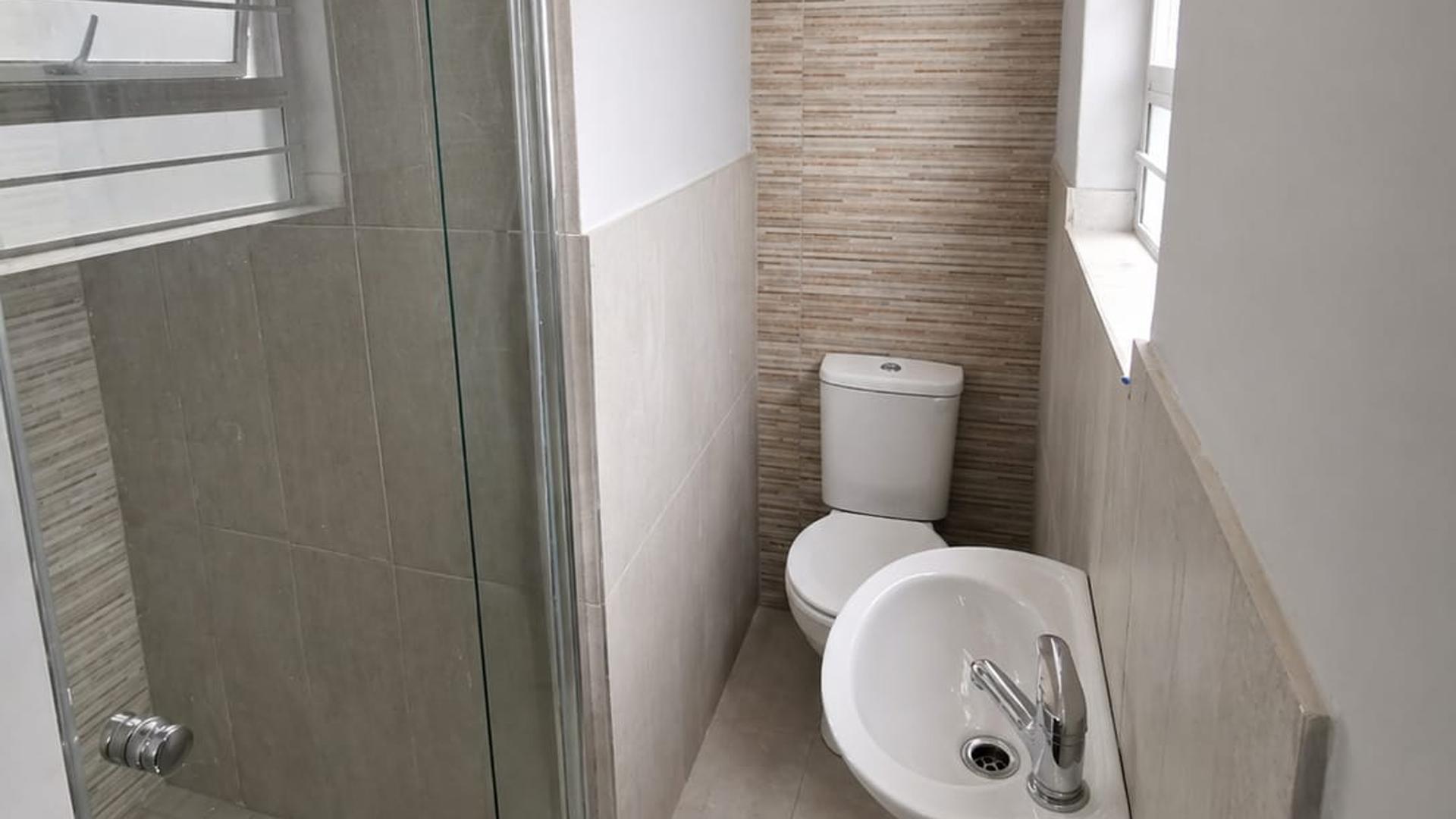 Main Bathroom of property in Mitchells Plain