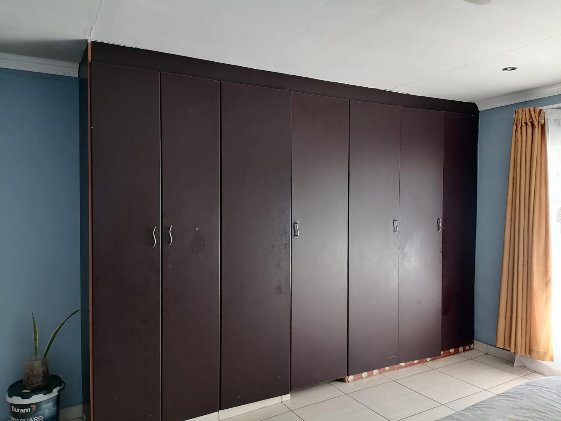  of property in Theresapark