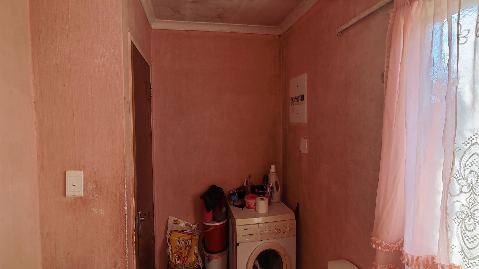 Bathroom 1 of property in Vosloorus