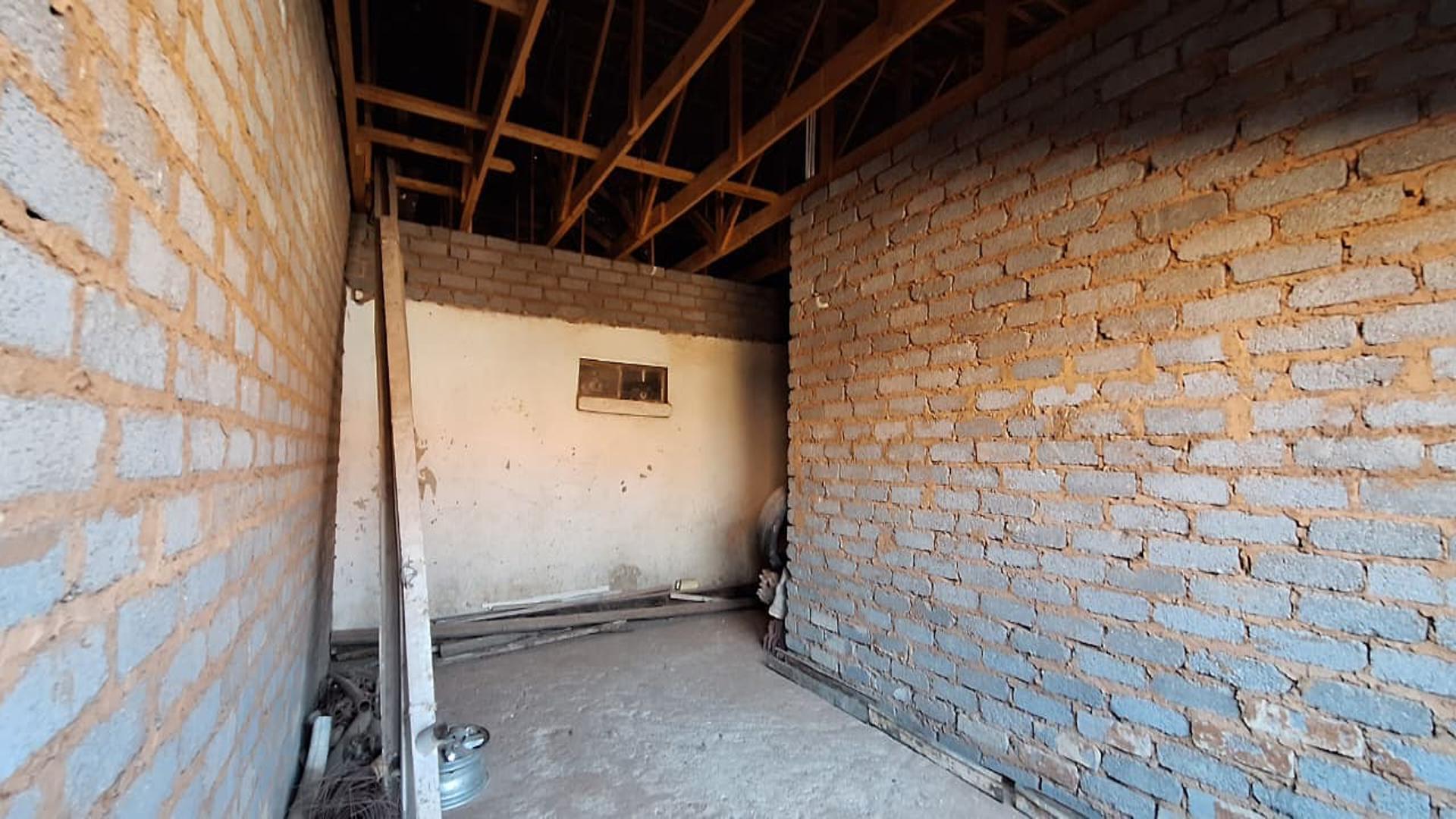 Spaces - 3 square meters of property in Vosloorus