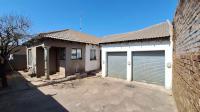 Front View of property in Vosloorus