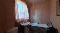 Bathroom 1 - 7 square meters of property in Vosloorus
