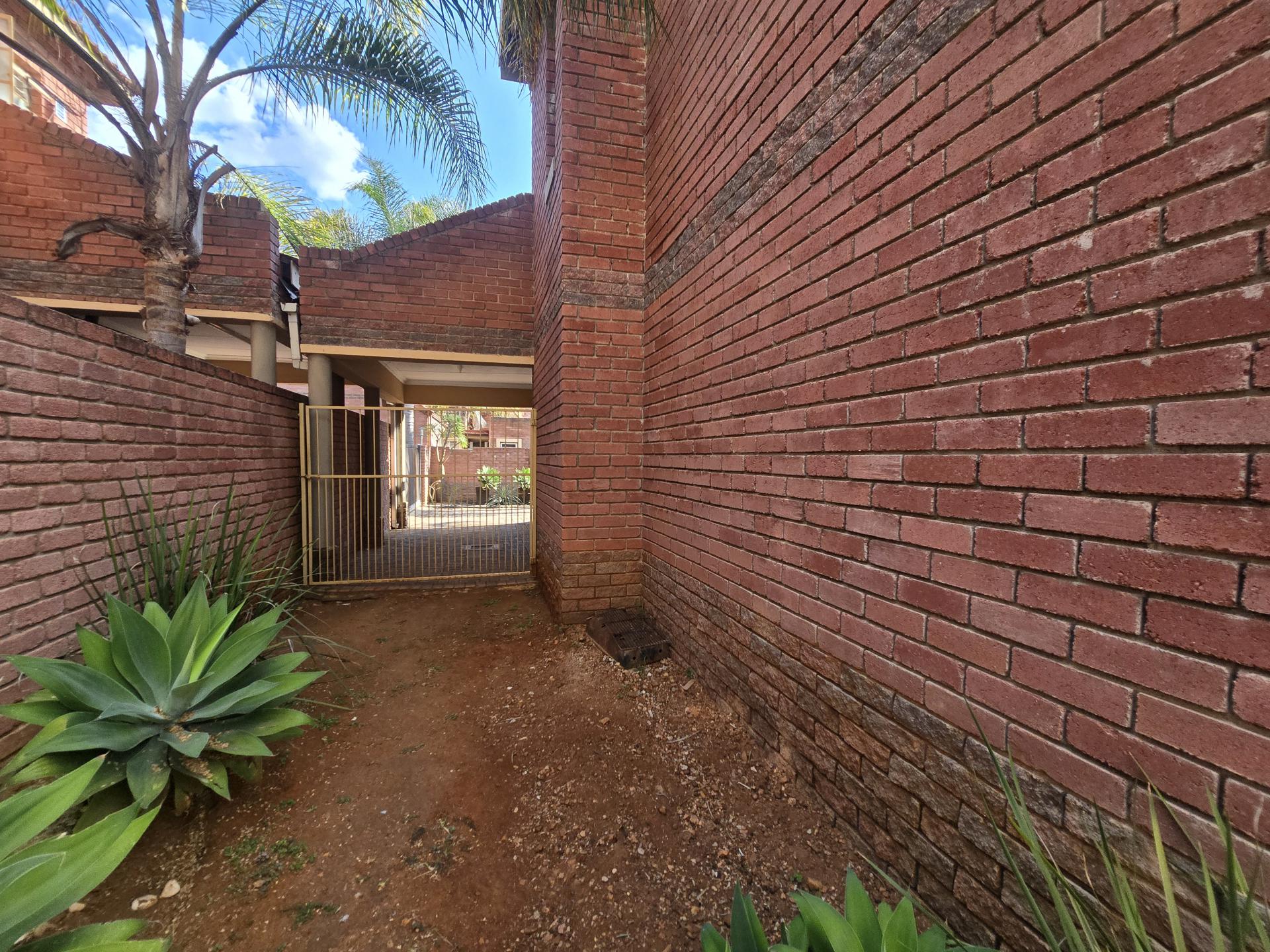  of property in Bendor