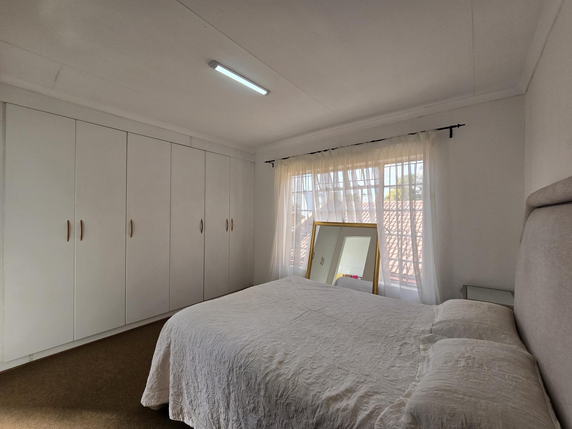  of property in Bendor