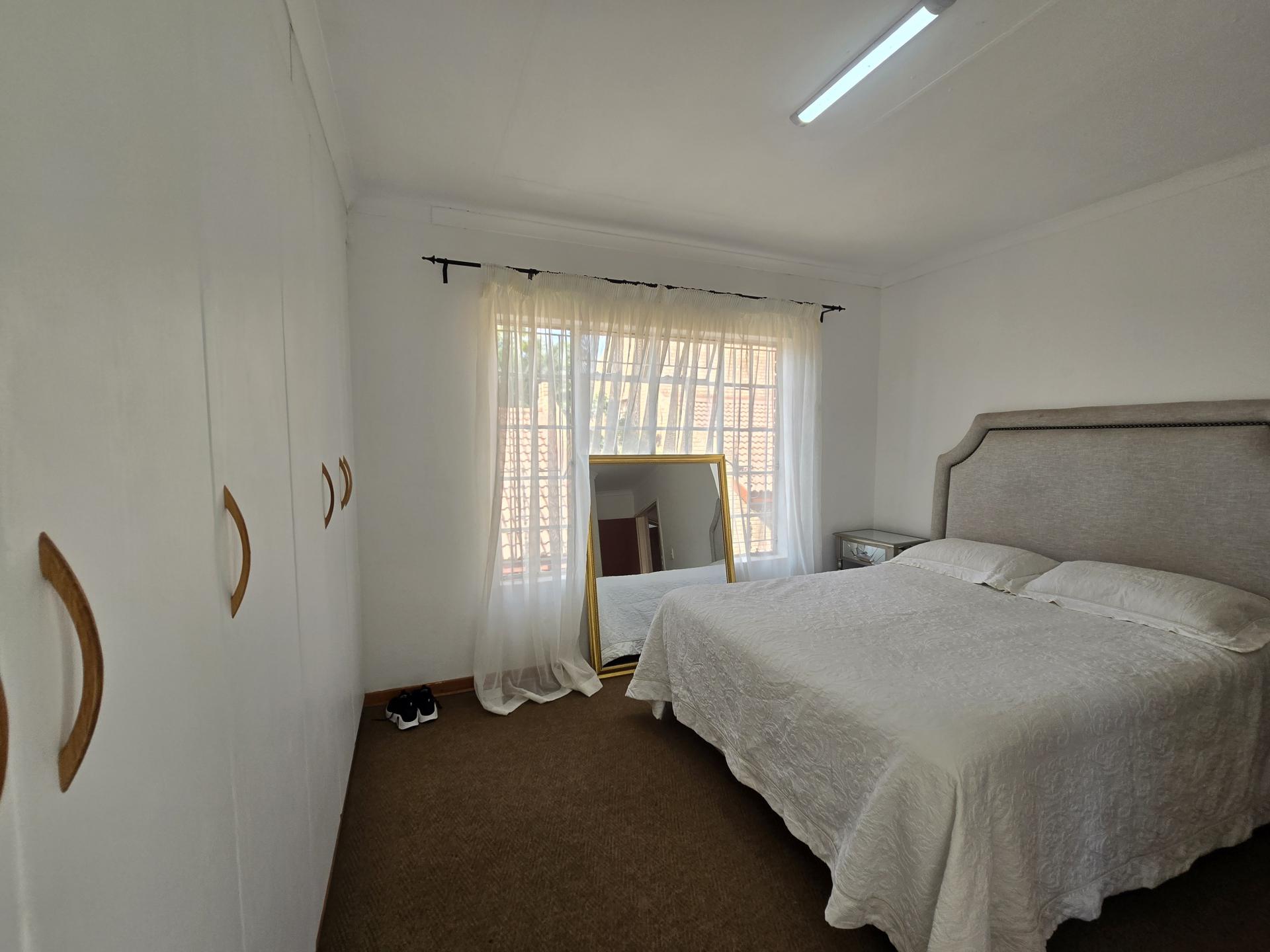  of property in Bendor