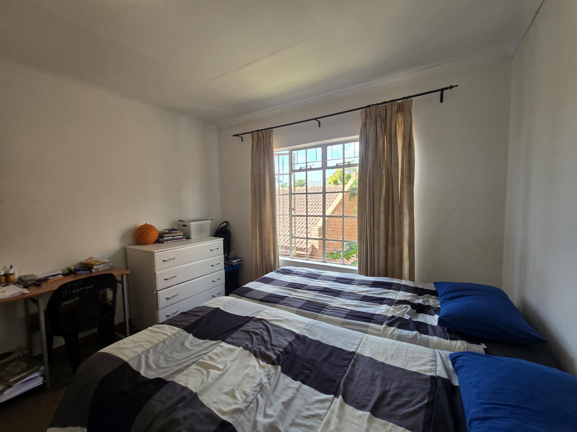  of property in Bendor