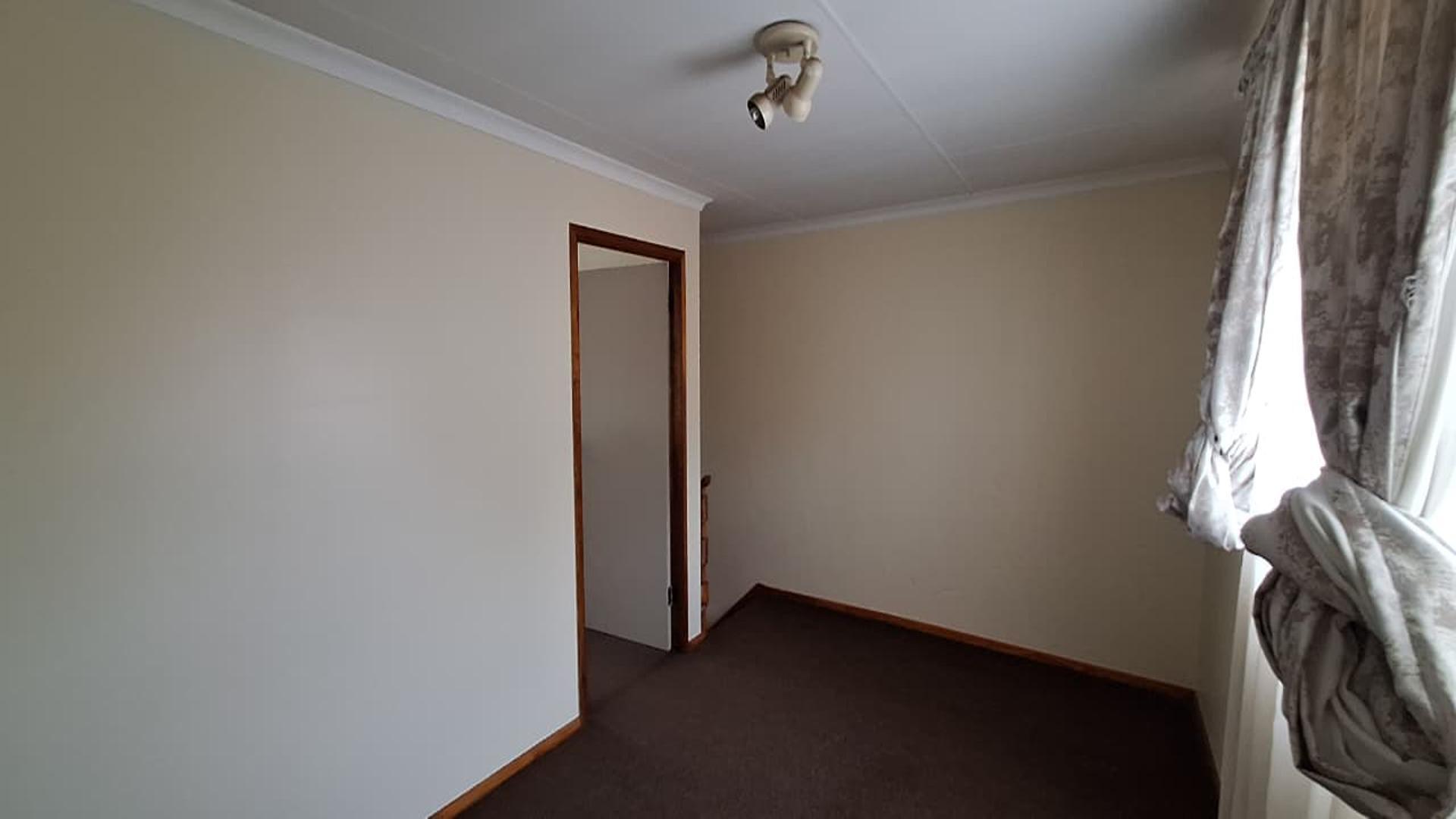 Spaces - 24 square meters of property in Ravenswood