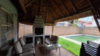 Patio - 15 square meters of property in Ravenswood