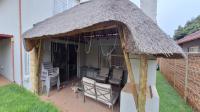 Patio - 15 square meters of property in Ravenswood