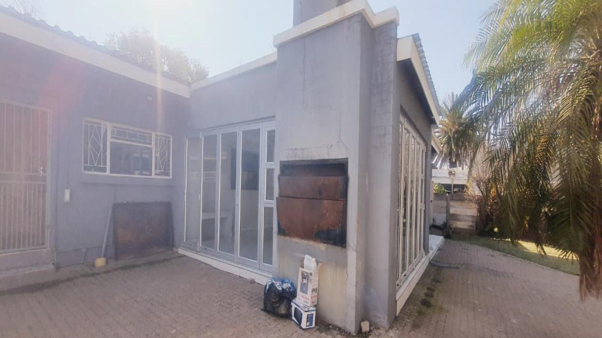 Backyard of property in La Hoff