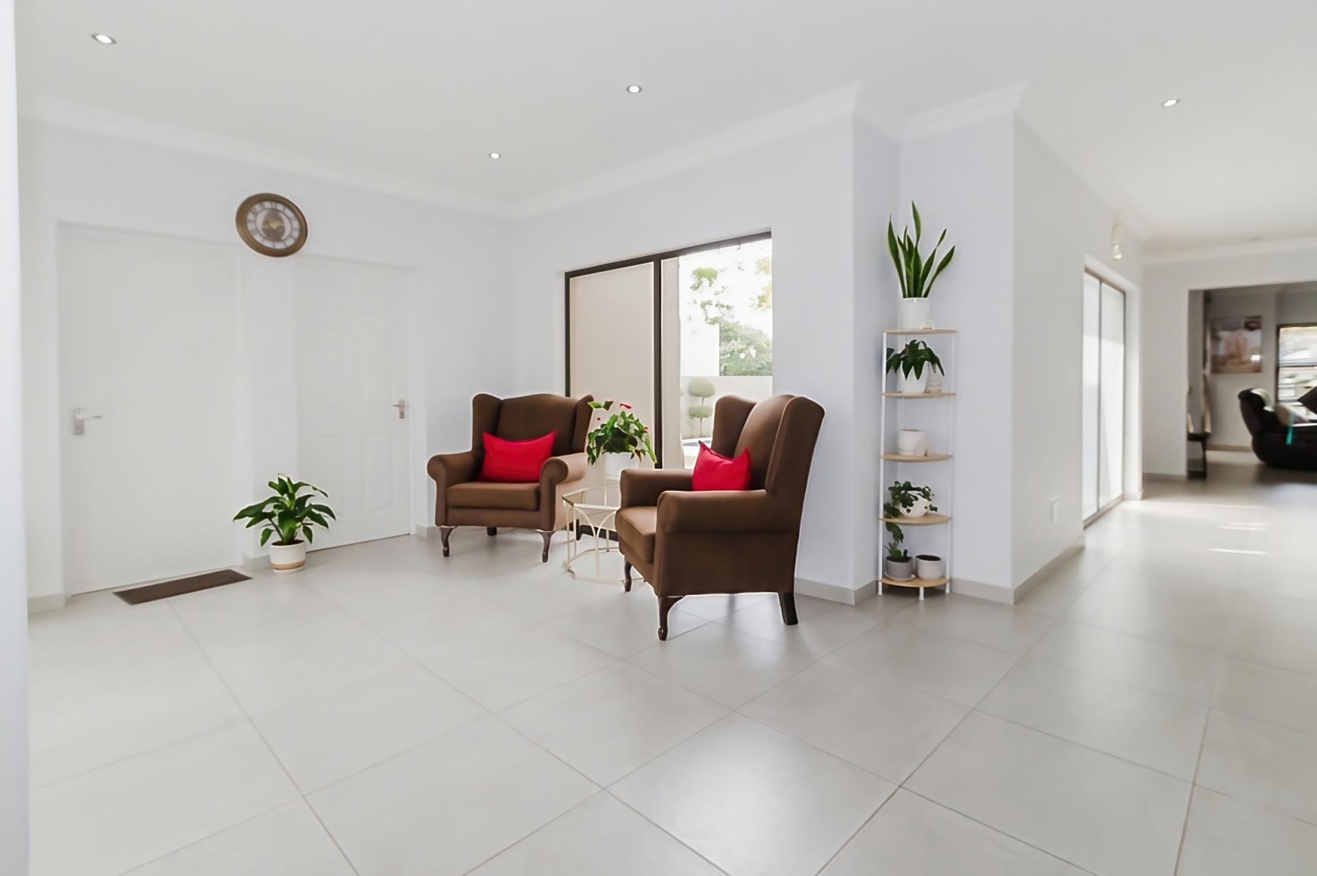  of property in Glen Marais
