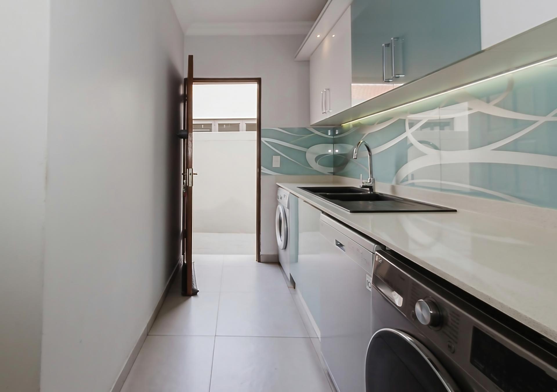  of property in Glen Marais