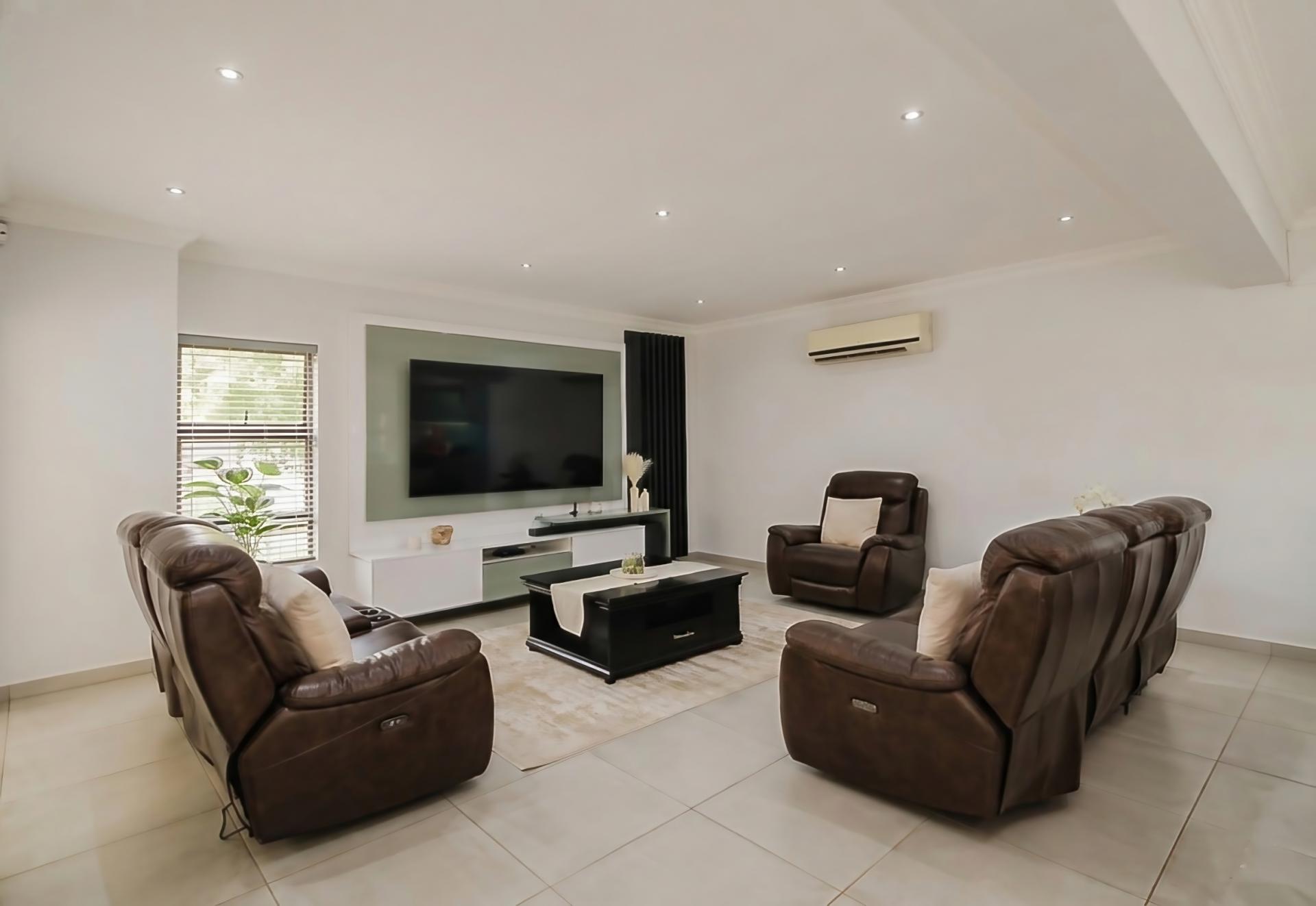 of property in Glen Marais