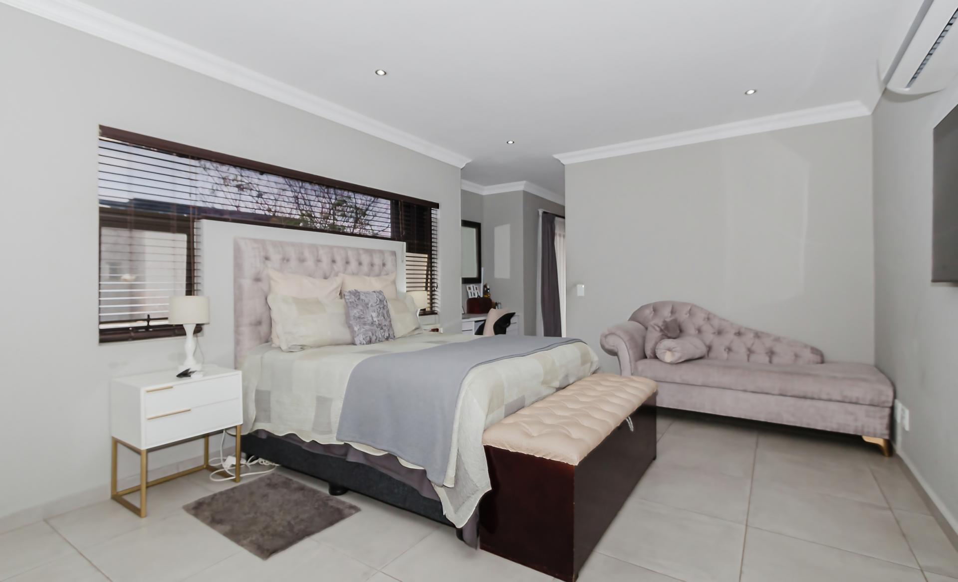  of property in Glen Marais