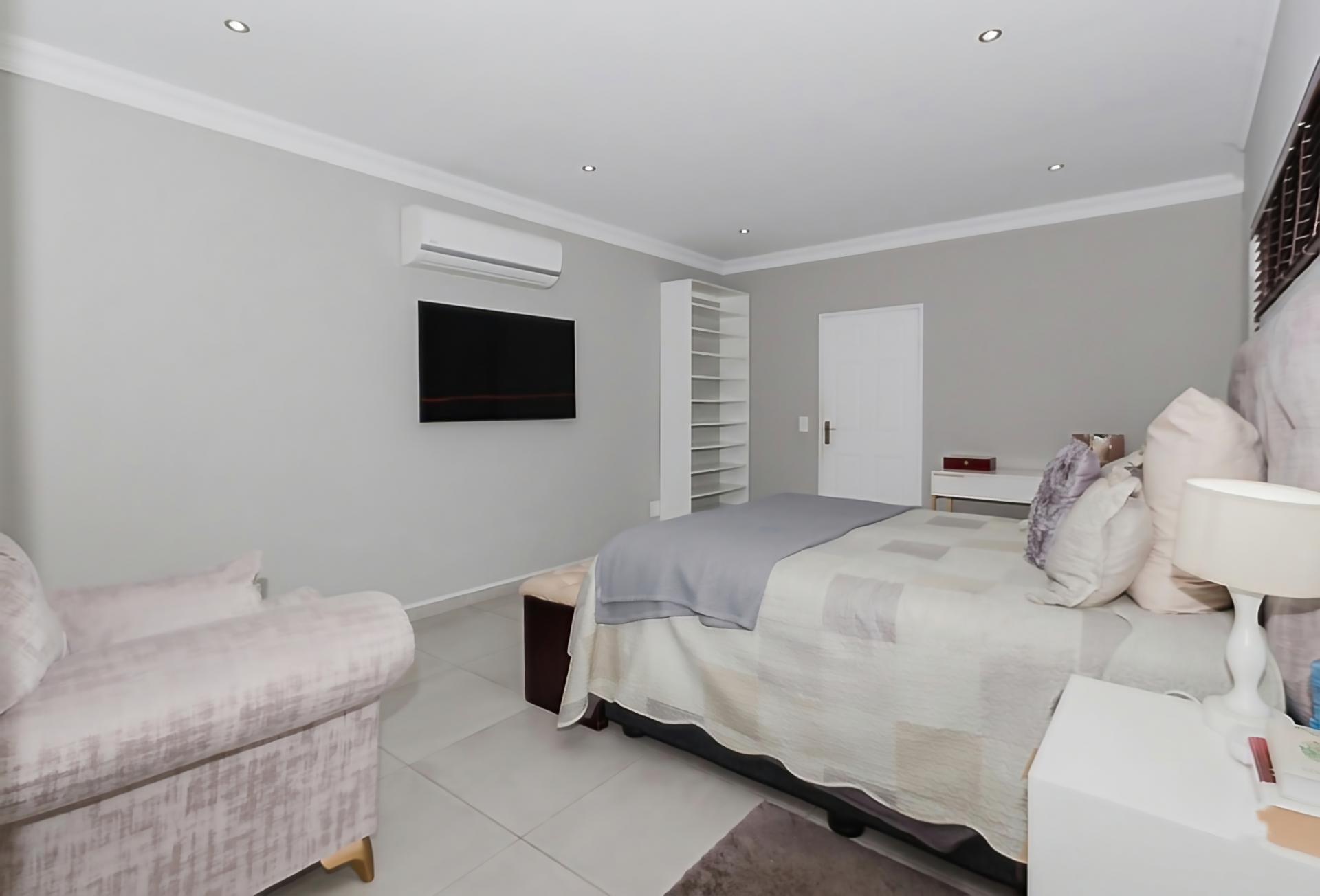  of property in Glen Marais