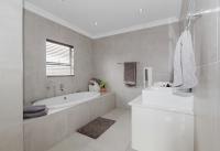  of property in Glen Marais