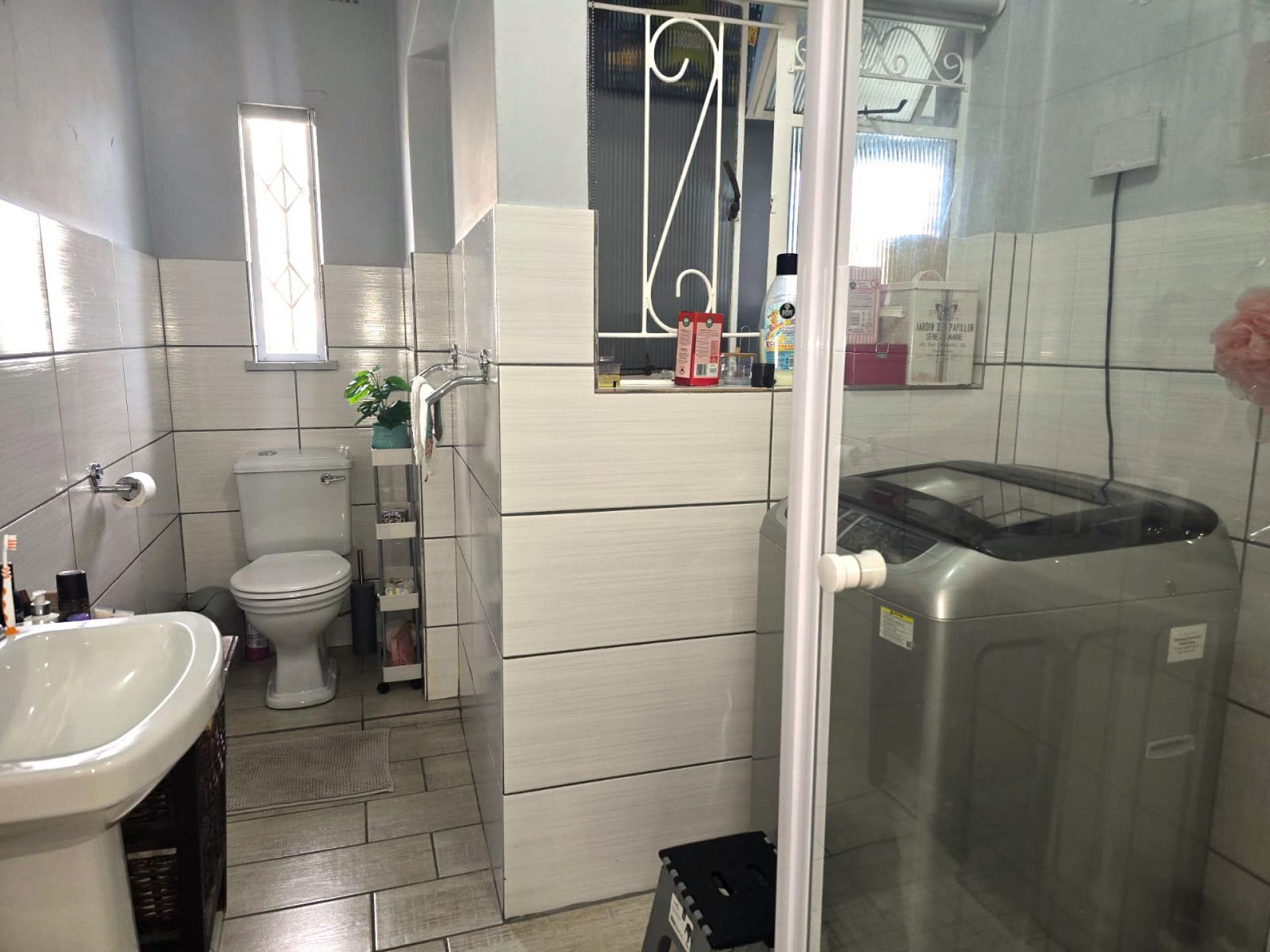  of property in Paarl