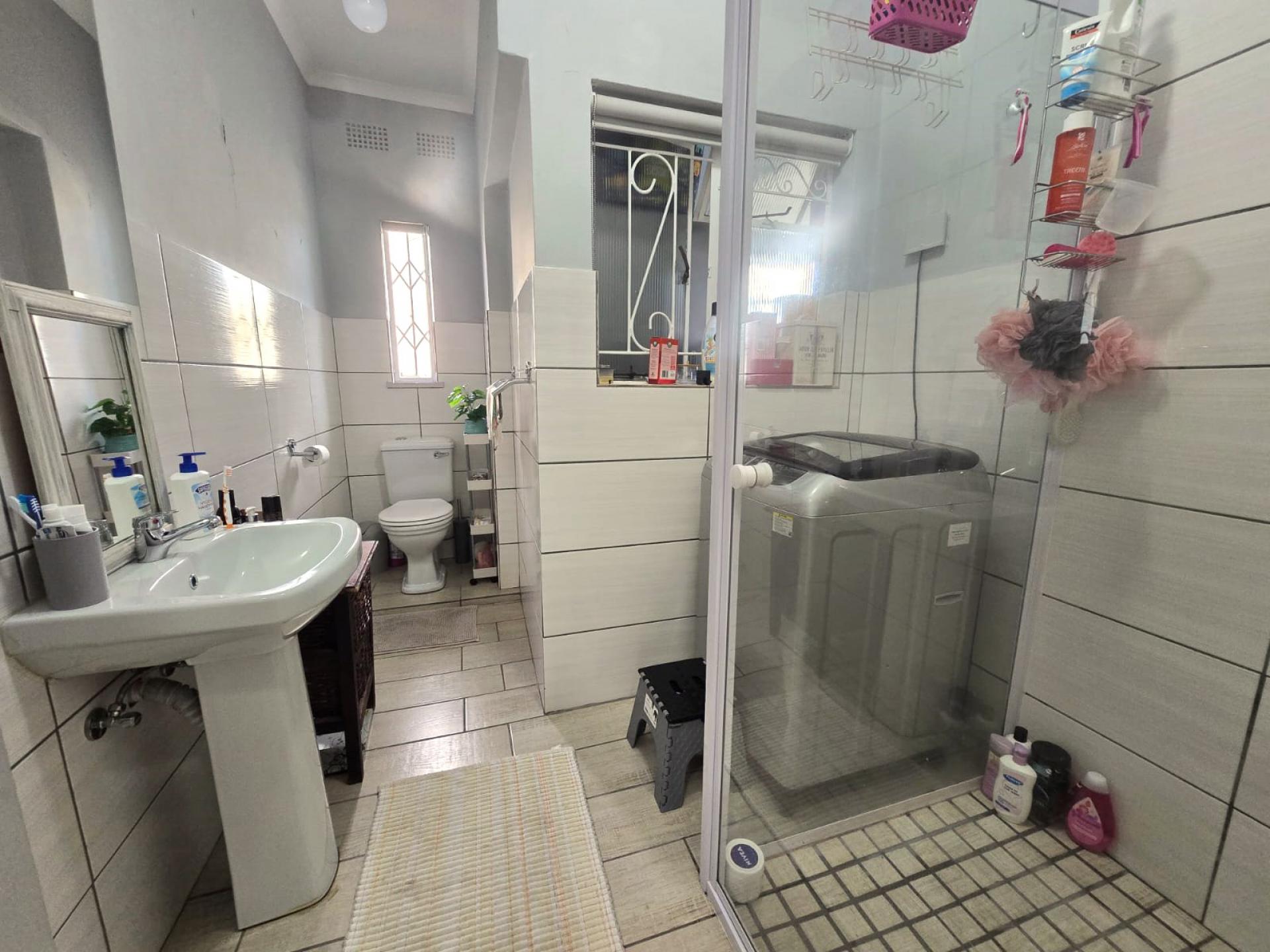  of property in Paarl