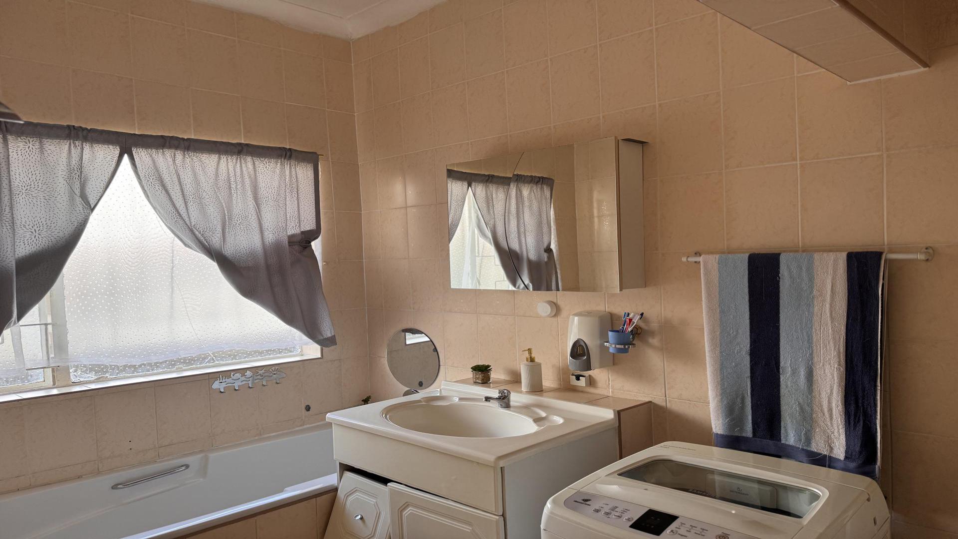 Bathroom 1 of property in Florida