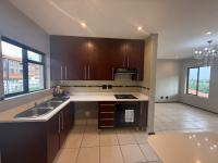  of property in Glenvista