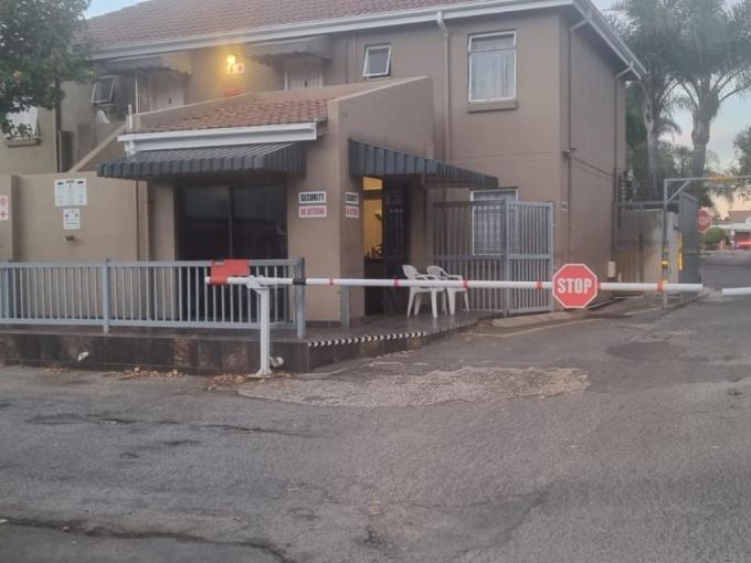 2 Bedroom Simplex for Sale For Sale in Florentia - MR712116