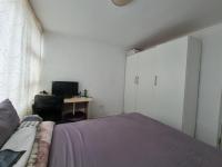  of property in Bendor