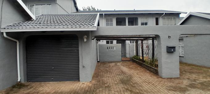 3 Bedroom Duplex for Sale For Sale in Florida North - MR712125