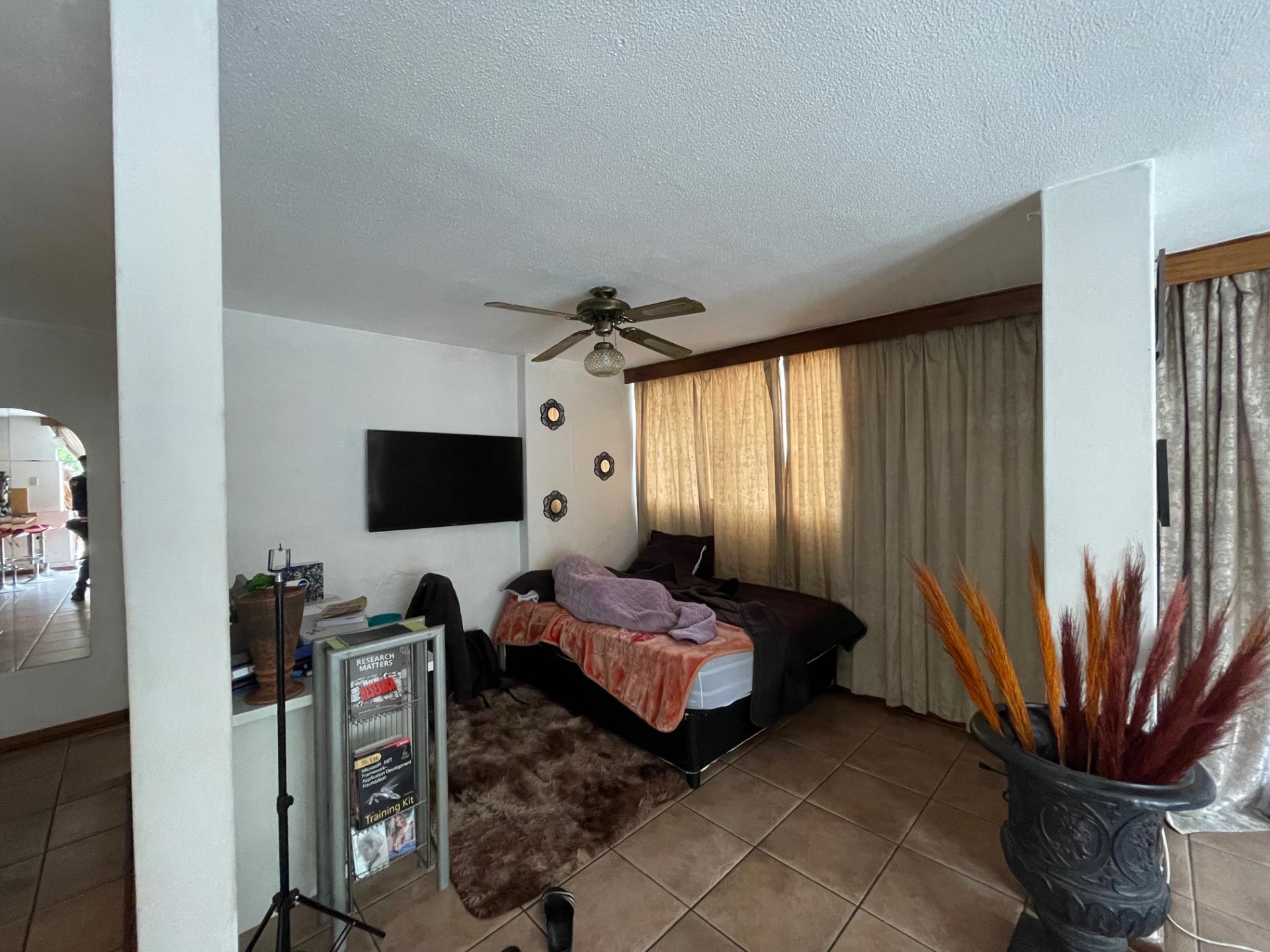  of property in Arcadia