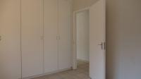 Bed Room 2 - 15 square meters of property in Meredale
