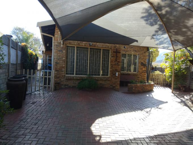 4 Bedroom House for Sale For Sale in Geelhoutpark - MR712132