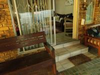  of property in Geelhoutpark