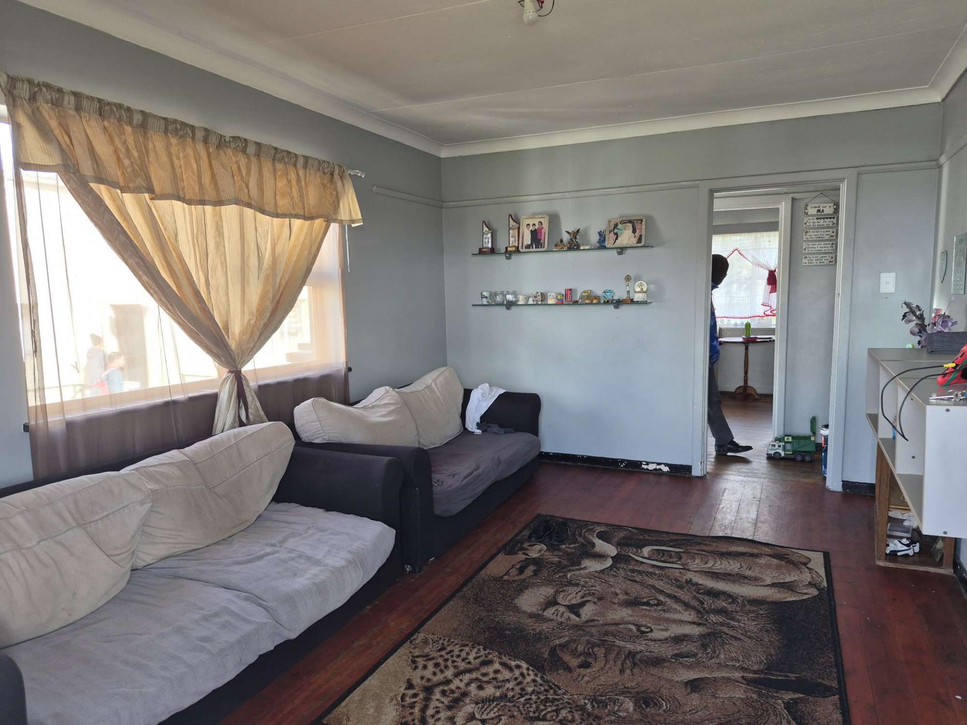  of property in Algoa Park