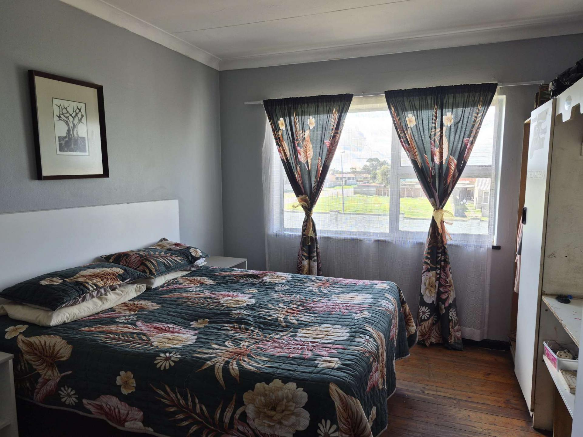  of property in Algoa Park