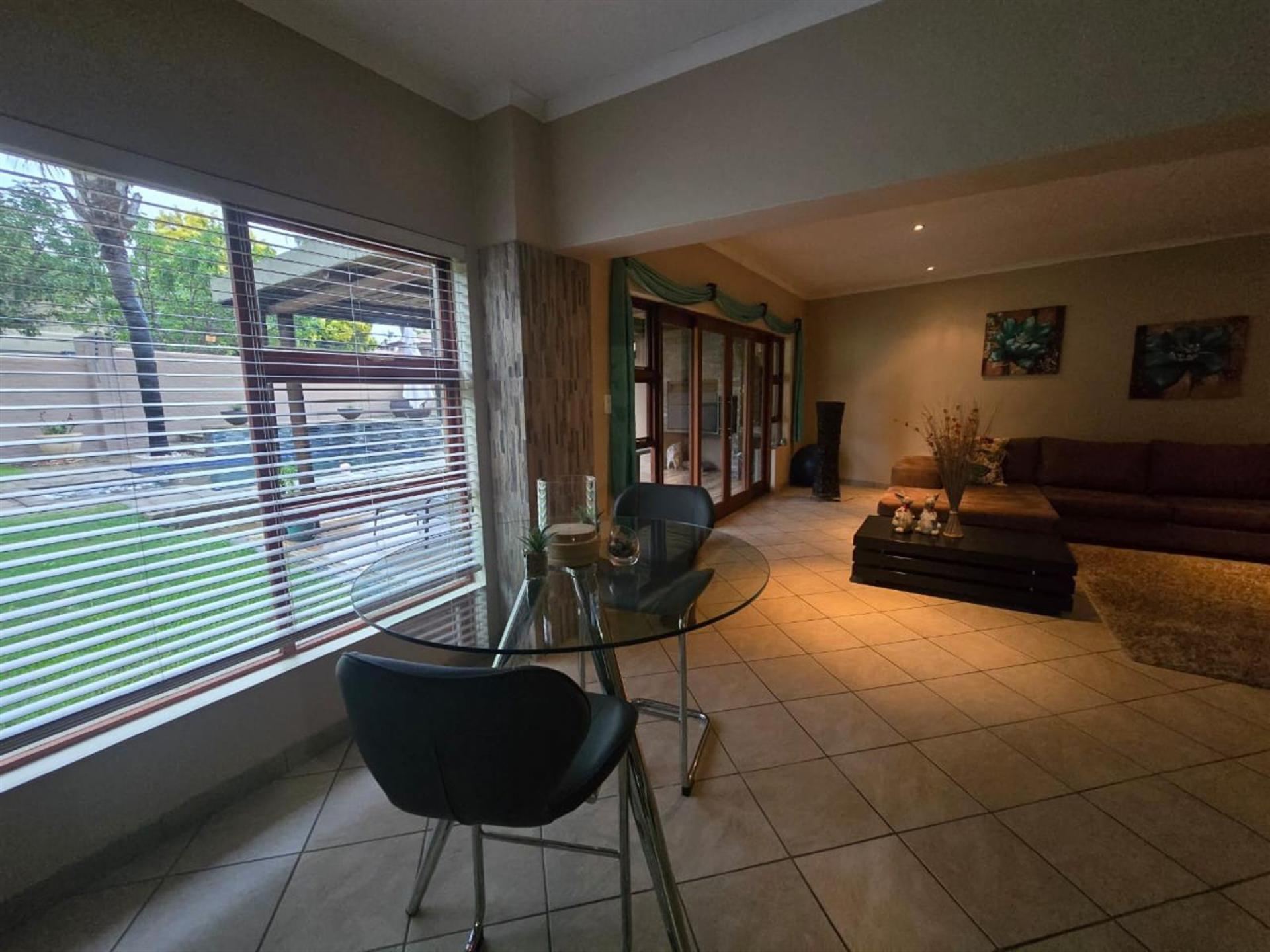  of property in Bendor