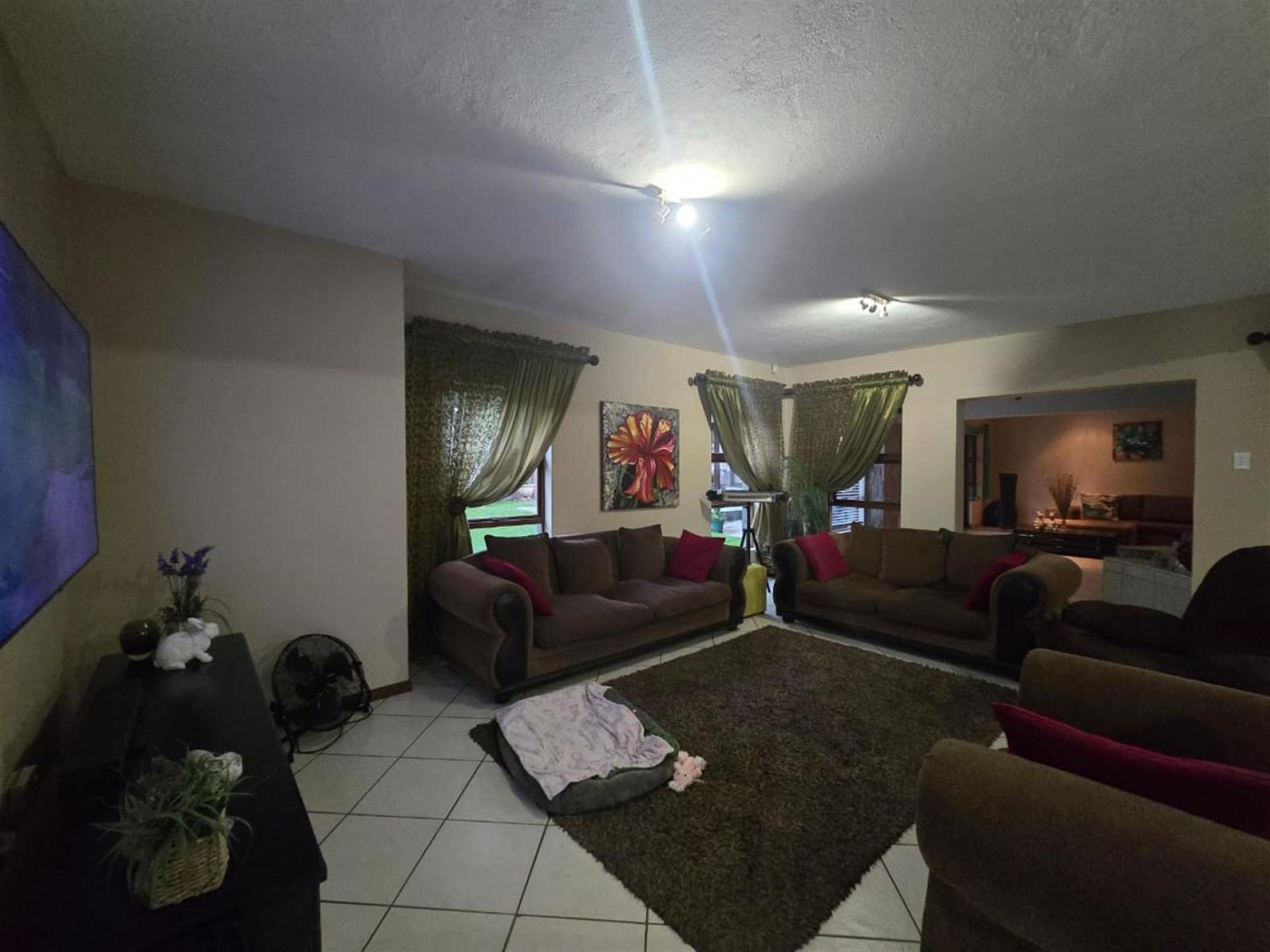  of property in Bendor