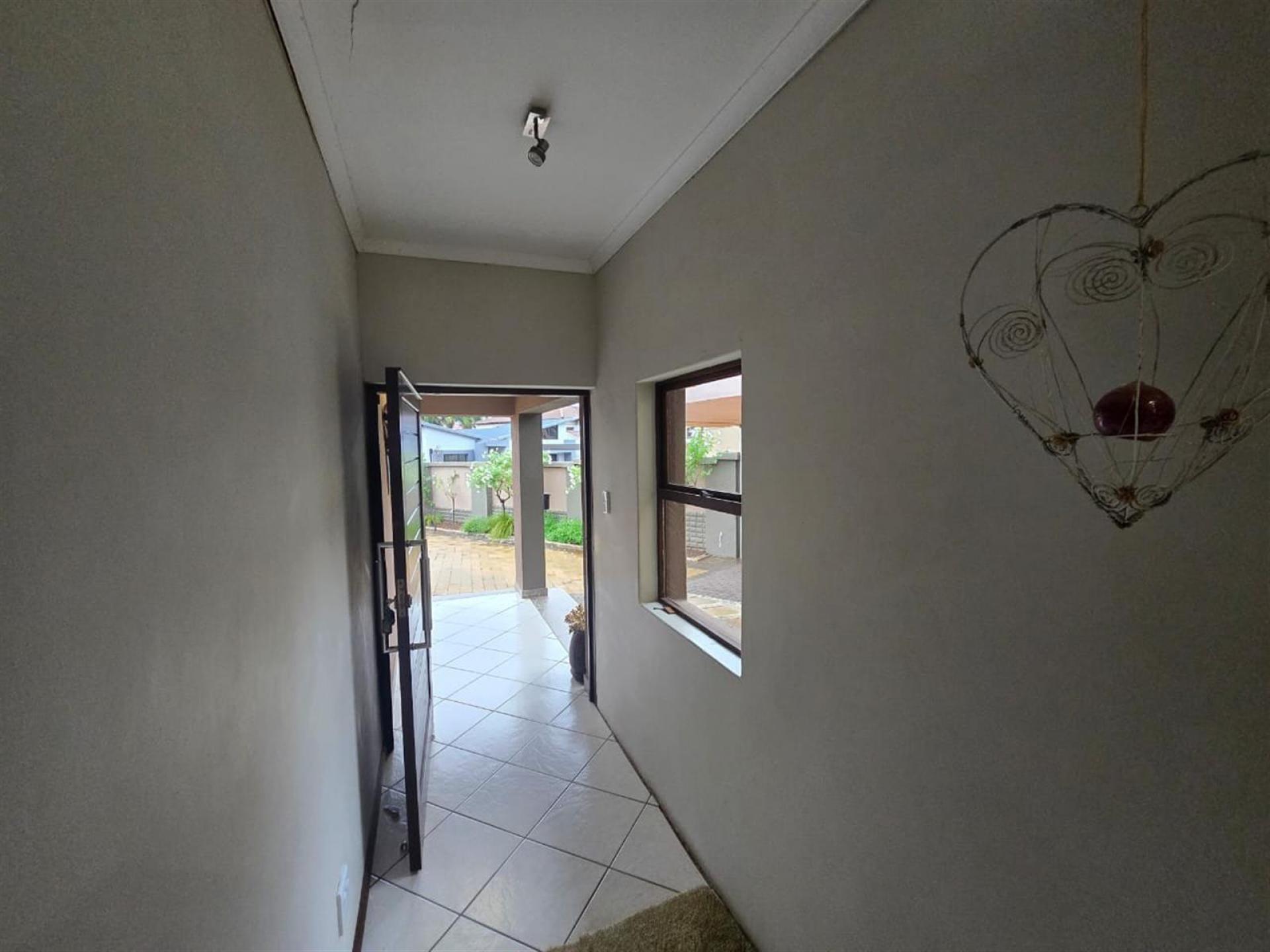  of property in Bendor