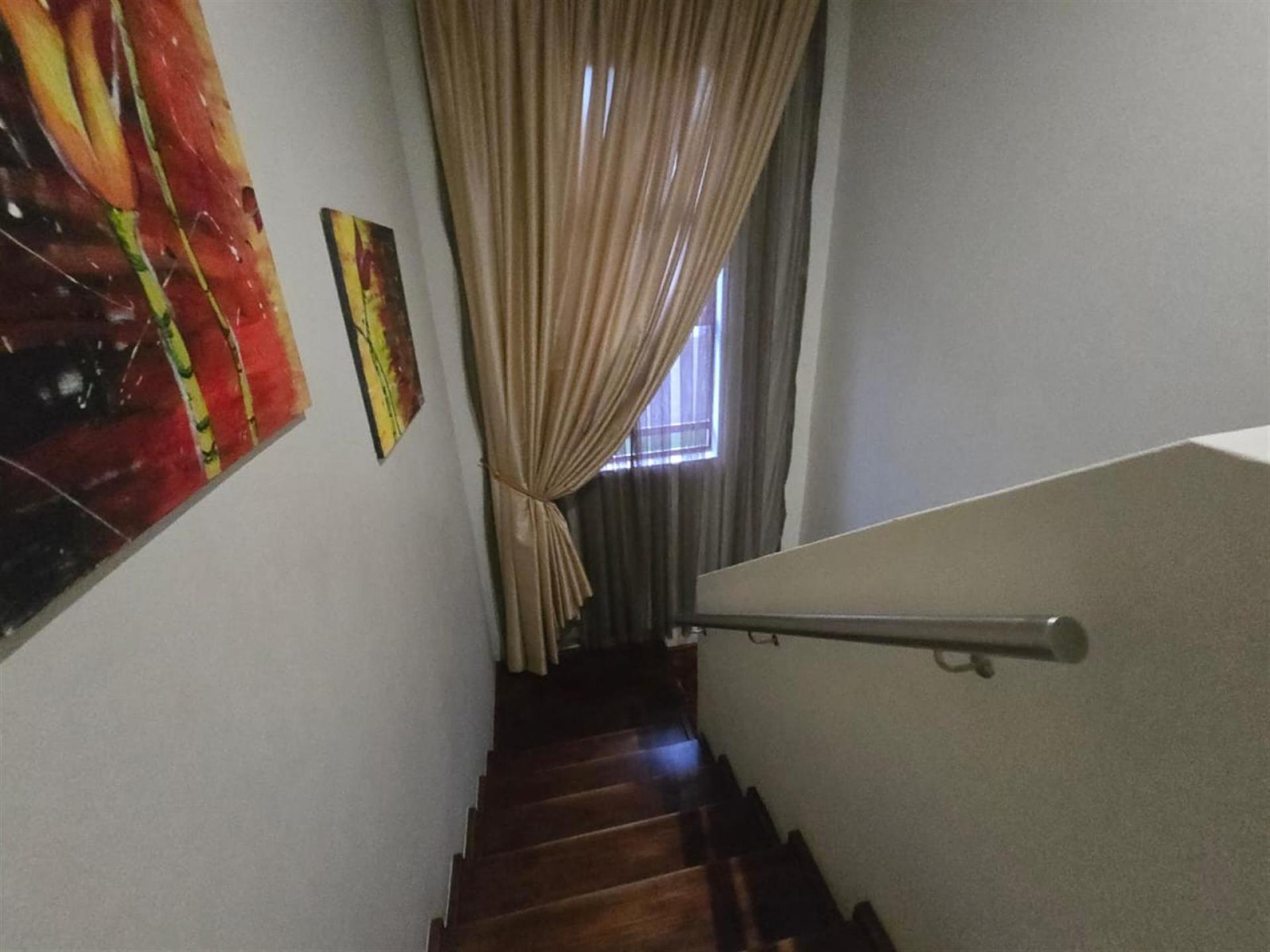  of property in Bendor