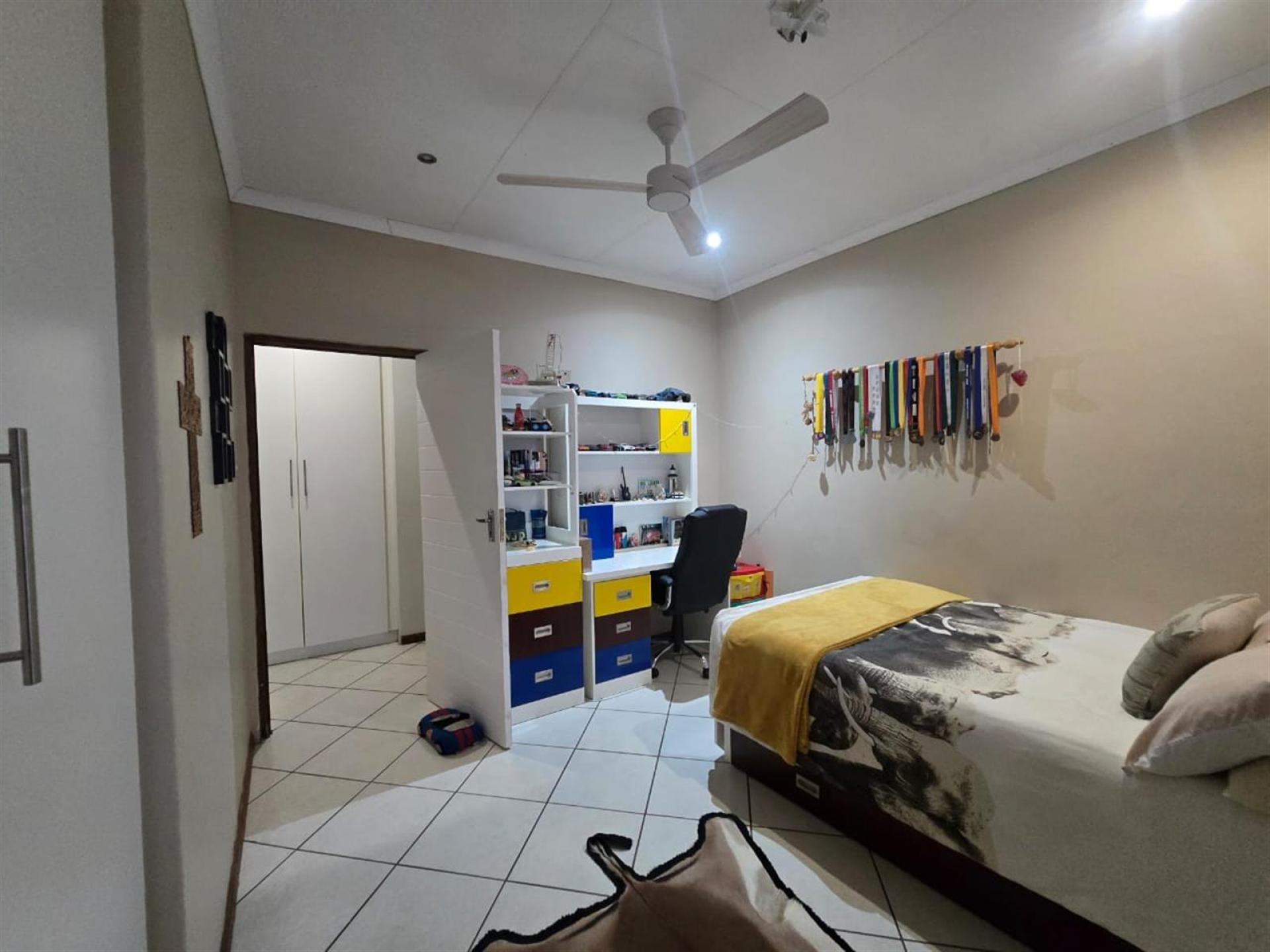  of property in Bendor