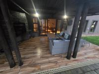  of property in Bendor