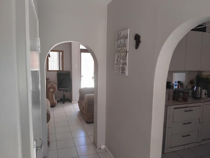 3 Bedroom Duplex for Sale For Sale in Jeppestown - MR712146