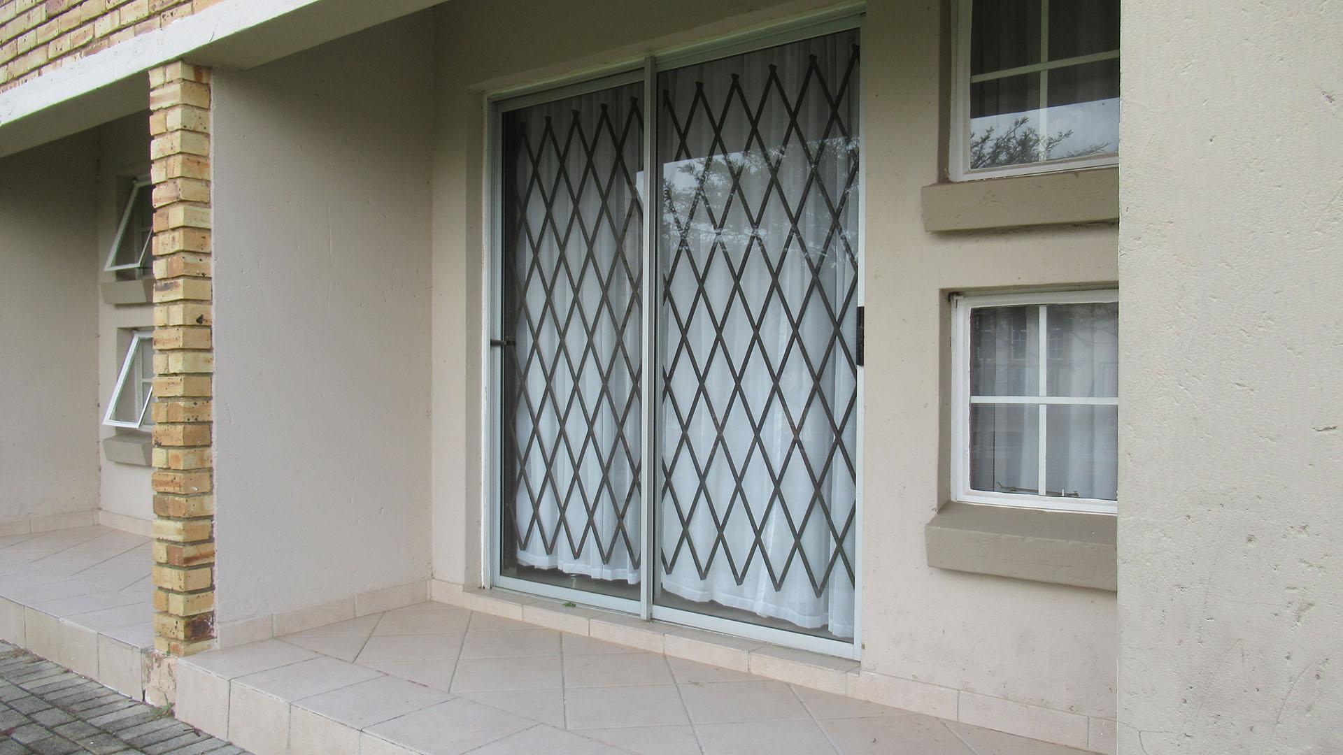 Patio - 3 square meters of property in Laser Park