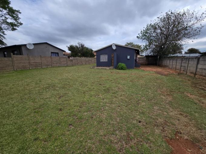 House for Sale For Sale in Palm Ridge - MR712194